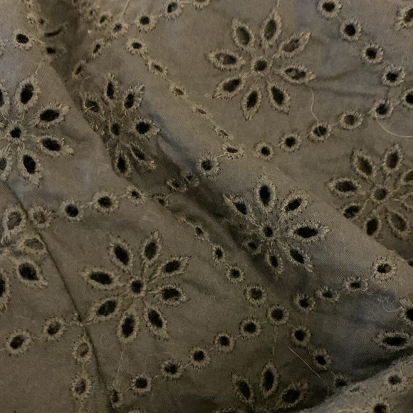 Moss green eyelet blouse by Gap. Gathered feminine neck. For work and play. - Picture 3 of 3